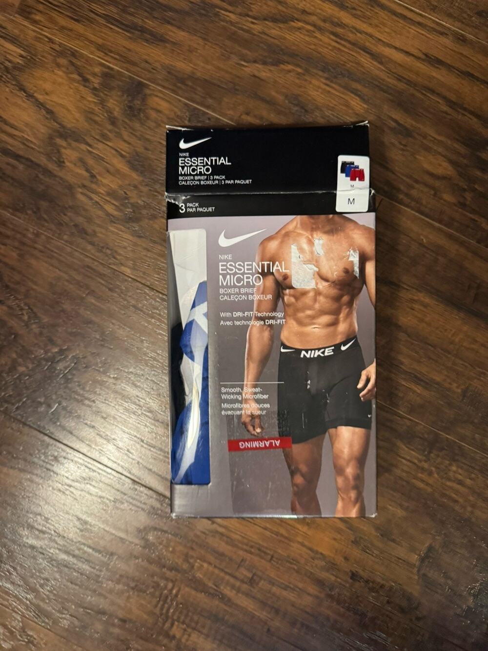 Nike 3 Pack Essential Micro Boxer Briefs Men Sz M Waist 32-34” Open Box